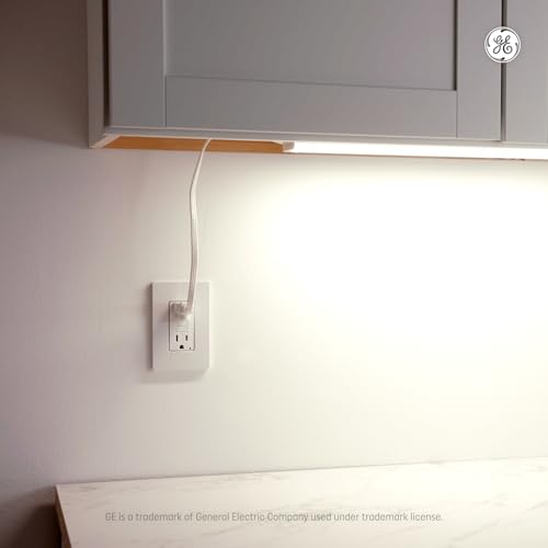 Image of GE LED HD+ Undercabinet Light Fixture, Linkable Integrated Slim Profile Fixture for Kitchens, High Definition Light in 5 Color Temperatures, Plug-In, 18in (1 Pack)