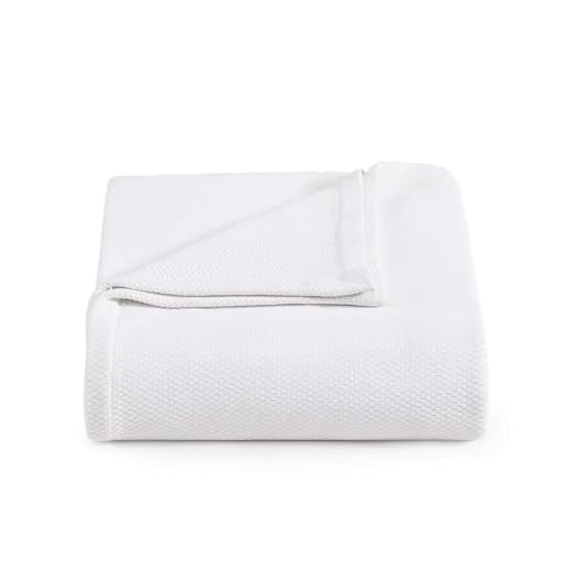 Tommy Hilfiger - Queen Cotton Blanket, Textured Pique Weave Bedding, Medium Weight Soft Blanket, Anti-Pilling & Fade Resistant, Ideal for Layering, Oeko-TEX Certified (White)