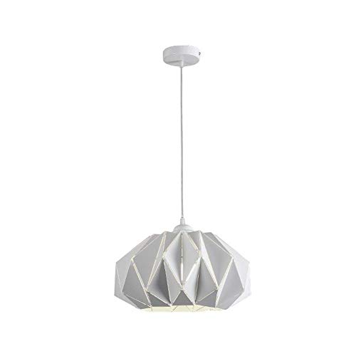 Chandelier trois têtes pour corriger le manque de lumière dans les grands salons