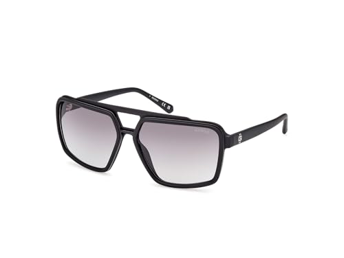 GUESS Metal Trim Plastic Navigator Sunglasses