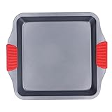 2. Revêtement antiadhésif innovant : doté d'un revêtement antiadhésif sans PTFE, PFOA et PFOS, ce plat de cuisson assure un démoulage en douceur de vos pâtisseries à chaque fois. Il résiste aux températures élevées, améliorant l'expérience globale de cuisson et en faisant une plaque de cuisson idéale pour vos besoins.