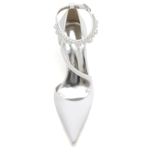 Escarpins de mariage en satin le secret d'une silhouette de mariée radieuse
