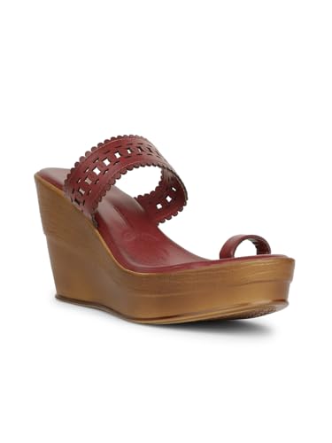 Image of Bata Women's Toe Ring Sandals