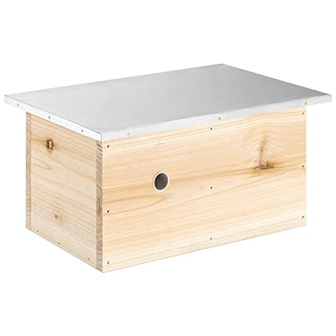 Navaris Wooden Bumblebee House for Gardens Cover