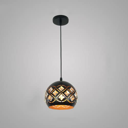 Suspension en cristal pour sublimer un plafond bas avec ce fer forgé compact