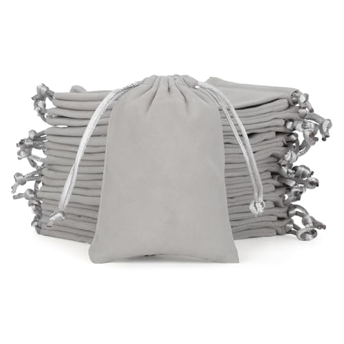 La mejor comparación de Bolsas para joyas , tabla con los diez mejores. 50 GeorgeX Bolsas De Terciopelo Con Cordón Para Joyería, 15Pcs Bolsas De Terciopelo Con Cordón Para Joyería, Bolsitas para Guardar Para Pulseras,Collar, Auriculares(7 X 9 cm)