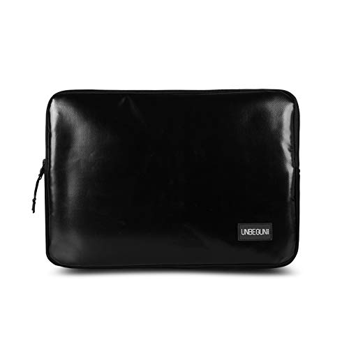 Coque MacBook Pro 13 tissu upcycled housse ordinateur portable noire durable 2019 2020