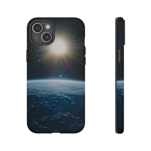 Coque iPhone 15 Plus rigide mate Terre bleue soleil et étoiles