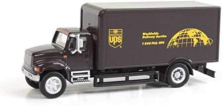 Walthers SceneMaster International(R) 4900 Single-Axle Box Van-United Parcel Service (Bow Tie Shield Logo; Brown, Yellow) 949-11293 HO Scale Model Railroad - Vehicle Model image 2