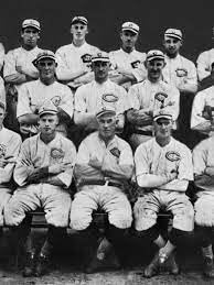 E207: The 1919 Chicago White Sox with Ennis Esmer