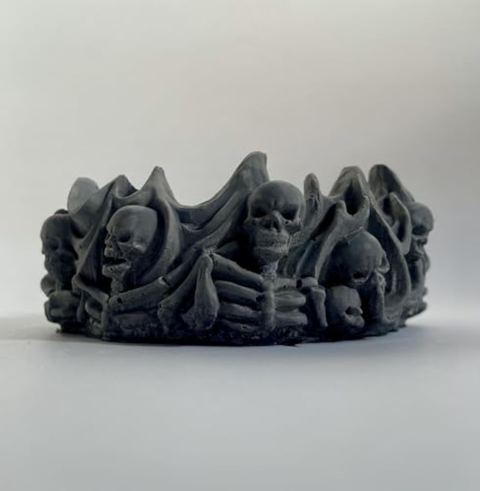 Decorative Modern Skull Ash Tray for Home and Office