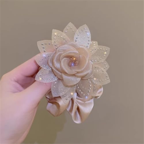 Pince à gratter camélia strass pour sublimer vos chignons du quotidien