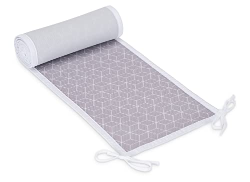 FabiMax Nestchen/Bettumrandung aus atmungsaktivem Netzstoff, 190 cm (50/90/50) - für Beistellbett Basic, graue Würfel