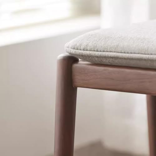 Banc de rangement en bois massif pour organiser l'entrée avec élégance