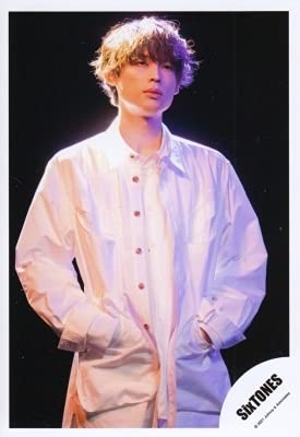 Amazon.co.jp: Six TONES 公式 生 写真（松村北斗）ST00486