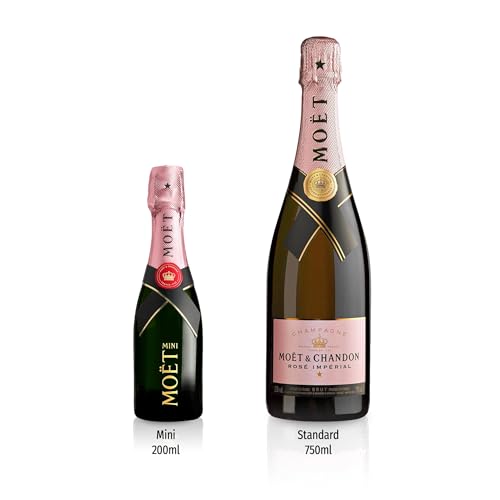 2l Flasche mit lachsfarbener Perlage und goldener Folie - Detailansicht von Moët & Chandon Rosé Imperial 0,2l Test –...