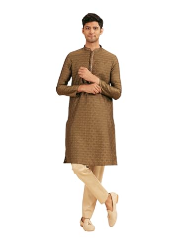 Kurta pyjama en soie Manyavar : la tenue d'invité idéale pour un mariage ou une fête indienne