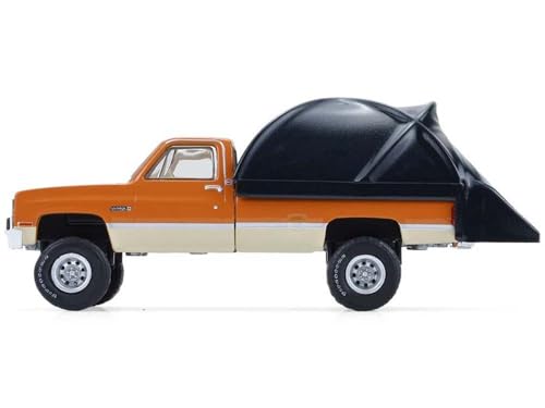 1986 Sierra Lifted Pickup Truck Desert Sand y Tan 1:64 miniatura 3
