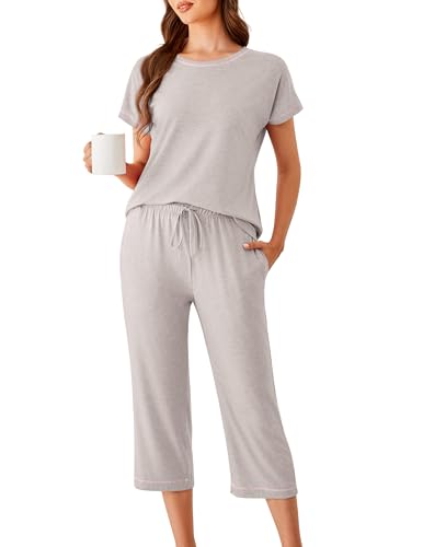 Ekouaer Women's Capri Pajama Sets Short Sleeve Tops and Capri Pants Sleepwear 2 Piece Pjs Sets with Pockets Light Grey X-Large