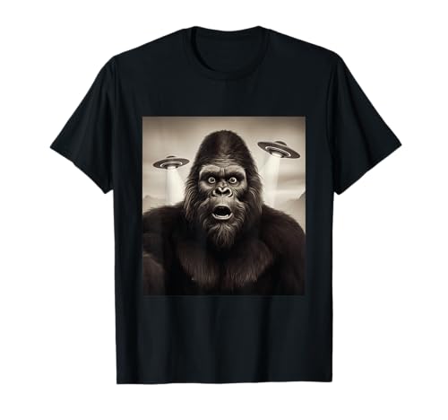 Invasione extraterrestre aliena ufo selfie bigfoot sorpreso maglietta