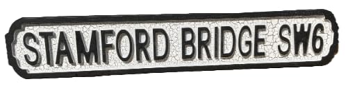 "STAMFORD BRIDGE SW6" retro football sign with a crackle finish. Makes a great gift for a CHELSEA fan! Size 57 x 11 cm.