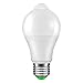 Produktbild OurLeeme E27 Bewegungsmelder-Glühlampe, 12W Dämmerung zum Morgengrauen Energiesparende 1020LM 3000K-Glühlampen für Eingang, Treppe, Garage, Yard (warmes Weiß)