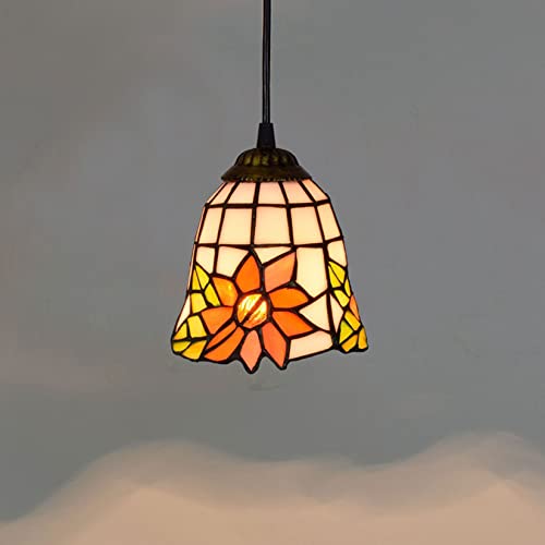 Éclairage pendentif de style stade pour illuminer un couloir sombre ou un escalier étroit