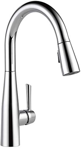 Delta Faucet Essa Pull Down Kitchen Faucet Chrome, Chrome Kitchen Faucets with Pull Down Sprayer, Kitchen Sink Faucet, Faucet for Kitchen Sink with Magnetic Docking Spray Head, Chrome 9113-DST