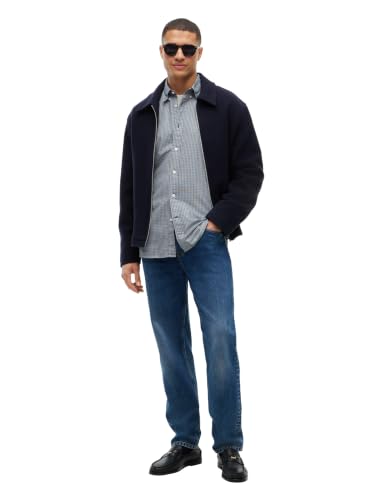 Image of Tommy Hilfiger Men's Long Sleeve Oxford Shirts in Regular Fit, Men's Button Down Shirts, Also Available in Big and Tall
