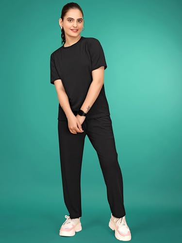 Image of Women's Round Neck Pajamas Set and Gym Outfit with Side Pockets and Drawstring Waist