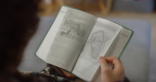 Crossway 396261 Esv Teen Study Bible thumb #4