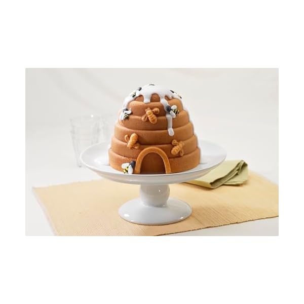 Nordic ware beehive cake pan 10 cup toffee  urban country home decor