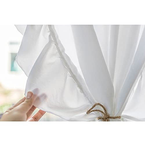 Rideaux semi-transparents courts pour éviter le vis-à-vis