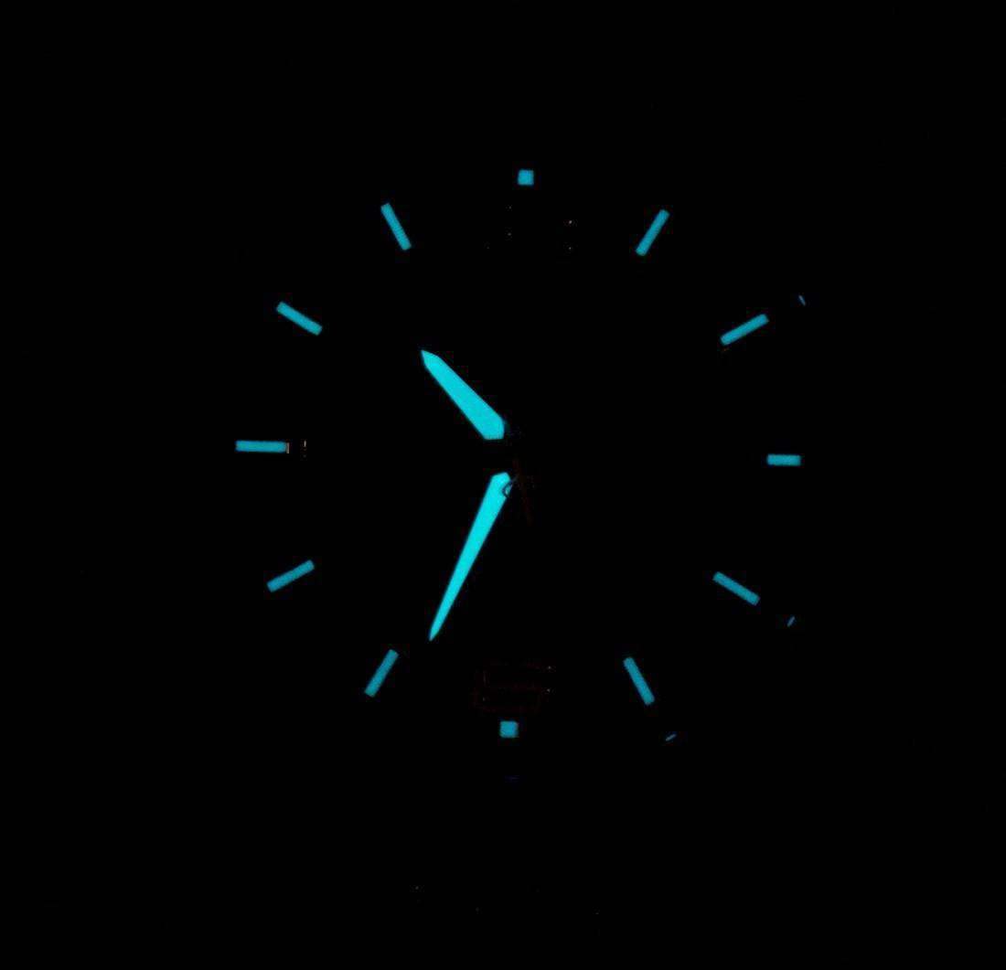 Citizen Męski analogowy zegarek Eco-Drive z bransoletką ze stali nierdzewnej