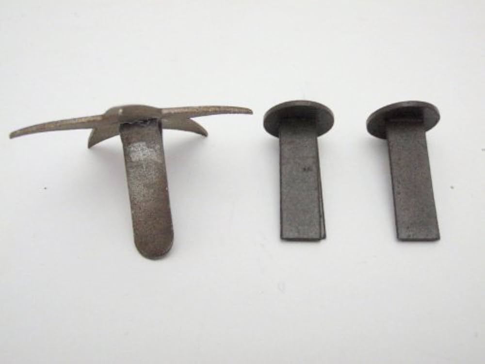 Amazon.co.jp: 日本陸軍 九〇式鉄帽 鉄兜 ヘルメット 星章 鋲セット