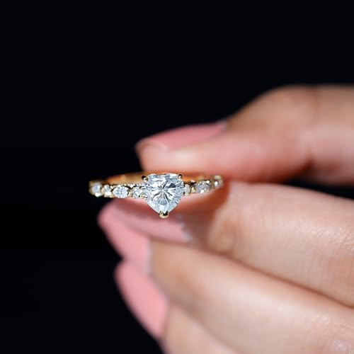 – Solitaire Heart Ring with 2.2 CT D-VSSI Moissanite, Sidestone Engagement Ring (AAA Quality)4