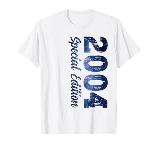 Year of Birth 2004 Birthday Design Vintage Born in 2004 T-Shirt