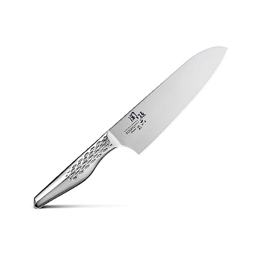 KAI Seki Magoroku Shoso Santoku 16,5 cm Klingenlänge - 5CR15MoV Edelstahl 56 (±1) HRC - konvexer Anschliff - 18-8 Edelstahl Griff mit Rautenmuster - japanisches Kochmesser - Made in Japan