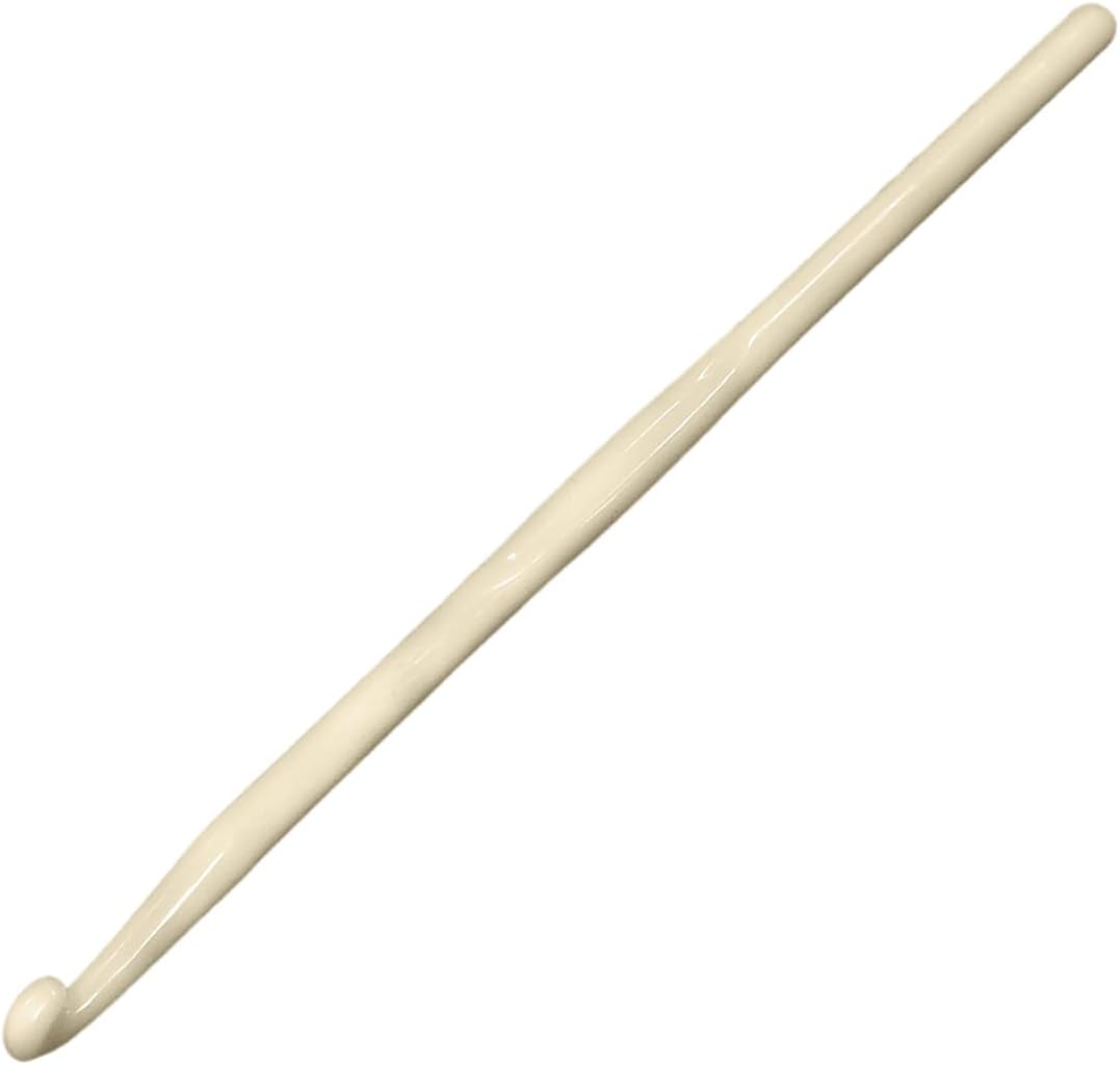 Plastic Crochet Hook 5mm x 14cm Ergonomic Soft Crochet Hook for Crafts Knitting Scarves Hats Amigurumis DIY Ideal for Everyone 1 Piece 5mm