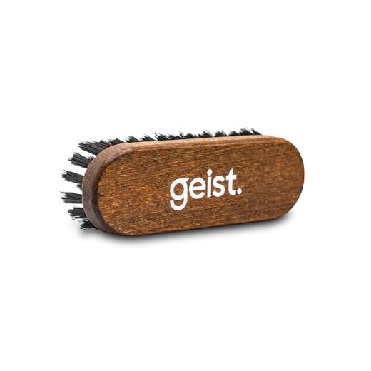 Geist. Leather & Upholstery Cleaning Brush Medium | To clean car seats, leather sofas, and alcantara | For car interiors, furniture, boots, shoes, bags and more