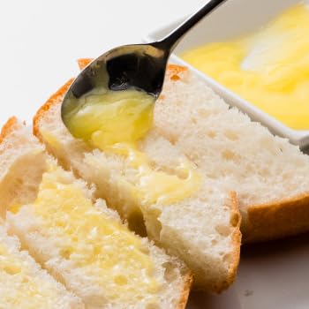 Garlic Butter Sauce - Great for Garlic Bread, Pasta, Potatoes, Fish and Seafood Dishes. Delicious Dipping Sauce and Marinade - Never Hardens Even in Cold Storage - 1.1L bottle - Thumbnail 3