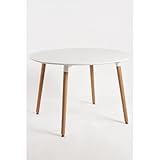 Comodidad garantizada. El material de su respaldo y la firmeza de las patas la hacen una silla realmente cómoda y acogedora.