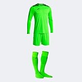 Ensemble de sport Joma pour pratiquer le football. Couleur verte pour homme. Les produits de sport de la marque Joma sont conçus pour que vous puissiez profiter de votre sport préféré sans vous soucier de rien d'autre que de performer au maximum