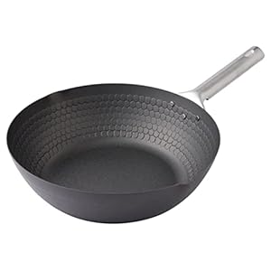 YAMAZEN, 11” Iron Wok Pan Flat Bottom Suitable for Flat Electric/Induction Stove | Nitriding Surface | Chinese Wok for Induction/Electric/Gas Stove/All Stoves | Made in Japan