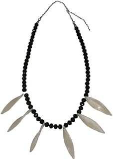 عقد من الكريستال بورق شجر -اخضر في بيج-من مليكة للاكسسوارات، للنساء