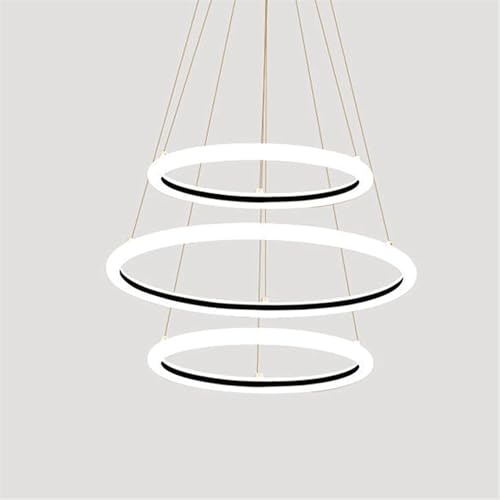 Lampe suspendue dorée pour illuminer vos dîners et moments conviviaux au salon