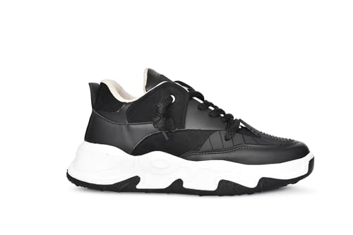 Image of Casual Young Sneakers Shoes Trendy Comfirtable Sneakers for Men