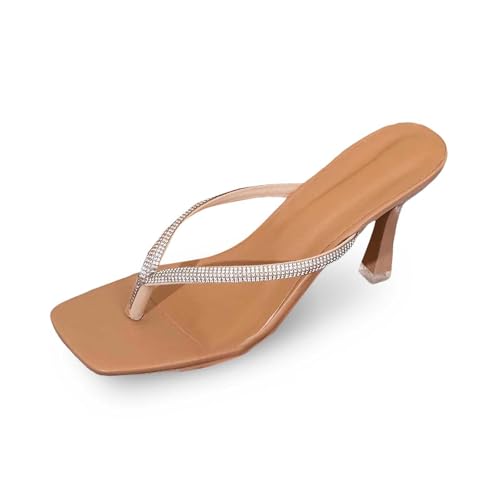 Tongs d'été tendance à strass pour briller lors de vos soirées et sorties de plage chic
