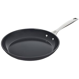Le Creuset Essential Non-stick Ceramic Shallow Frying Pan, 12″