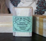 Lilie de Vallee hecho a mano jabón Bar 5oz.